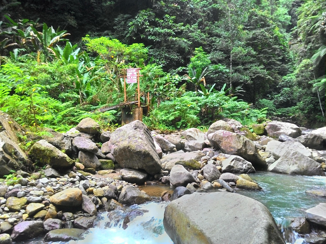 卡萨洛萝瀑布-巴伦西亚必去景点