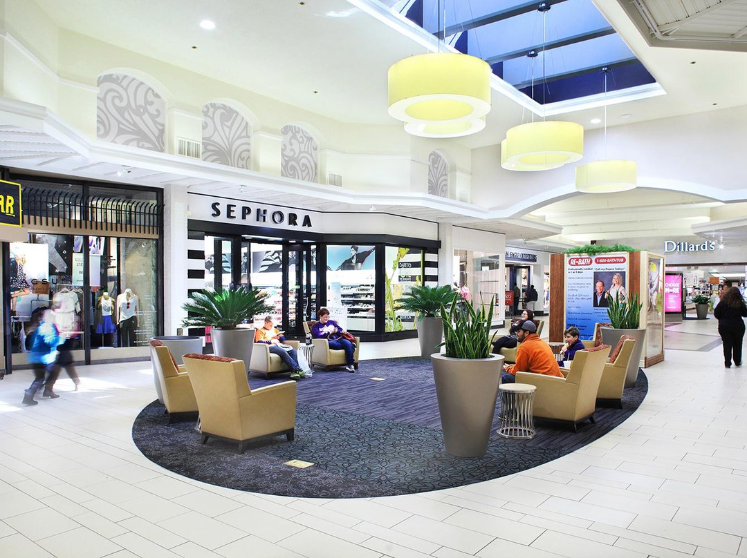 Acadiana Mall景点图片