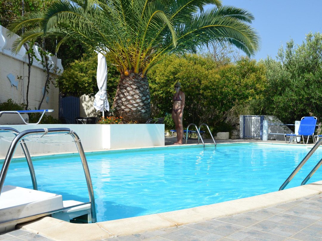 Alexanna Apartments
