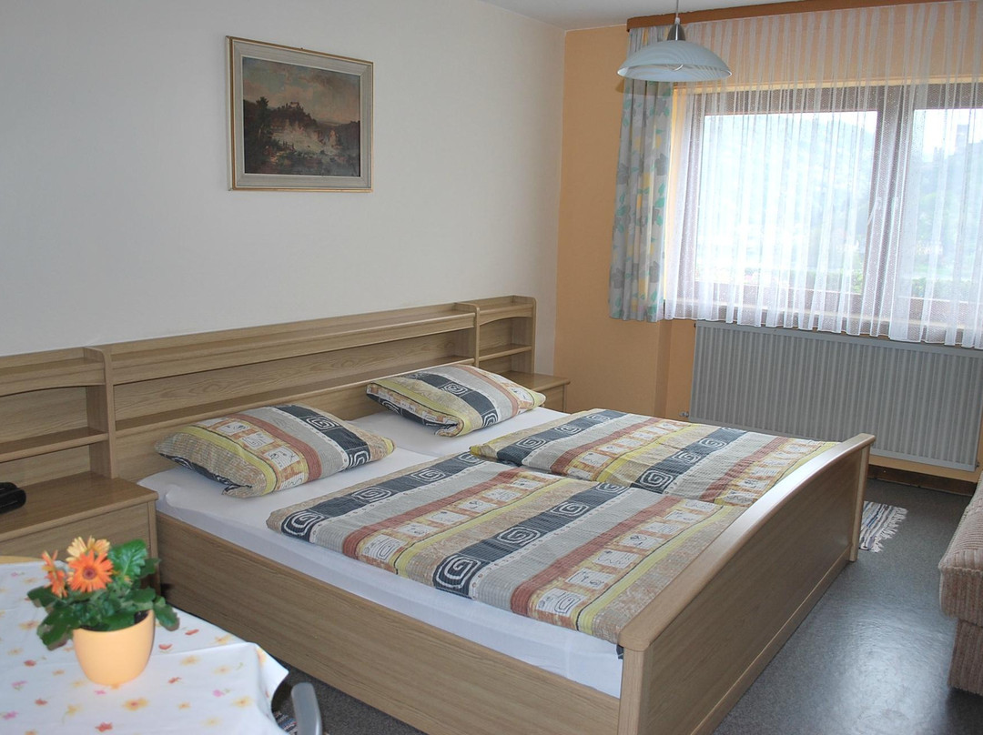 Gästezimmer Am Rebenhang