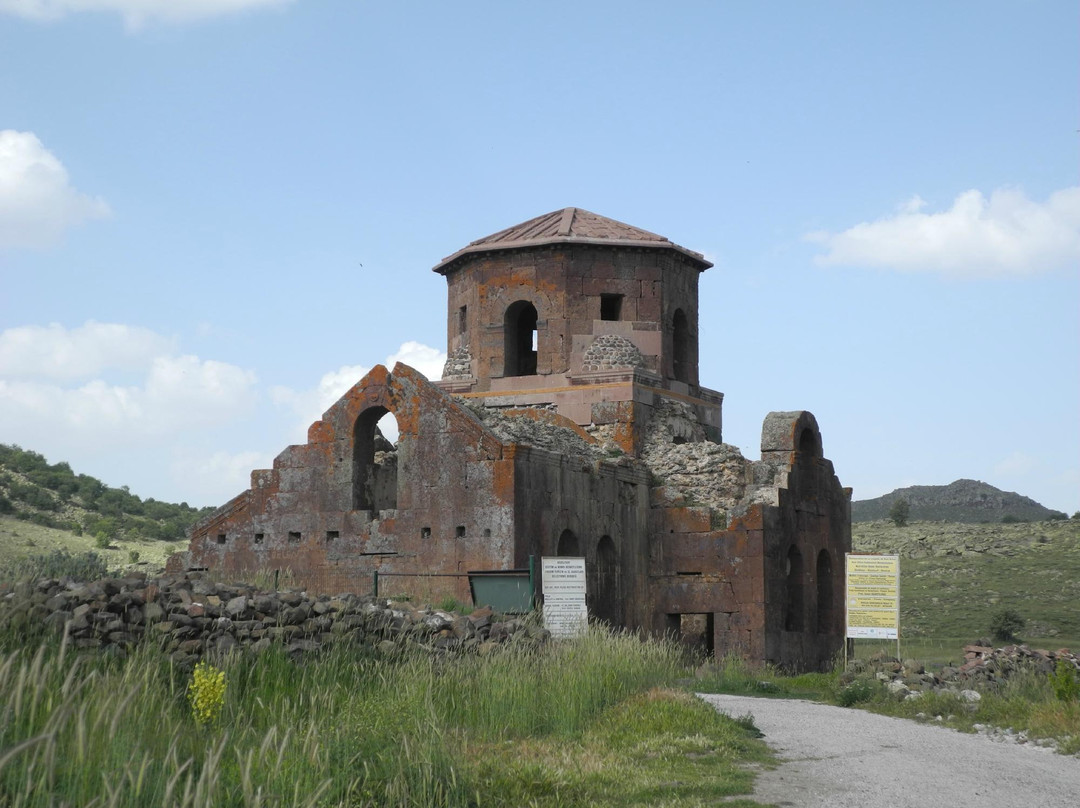 The Red Church-Güzelyurt必去景点