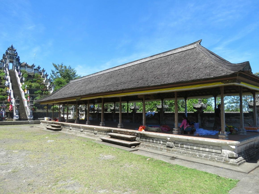 Lempuyang寺-阿邦岛必去景点