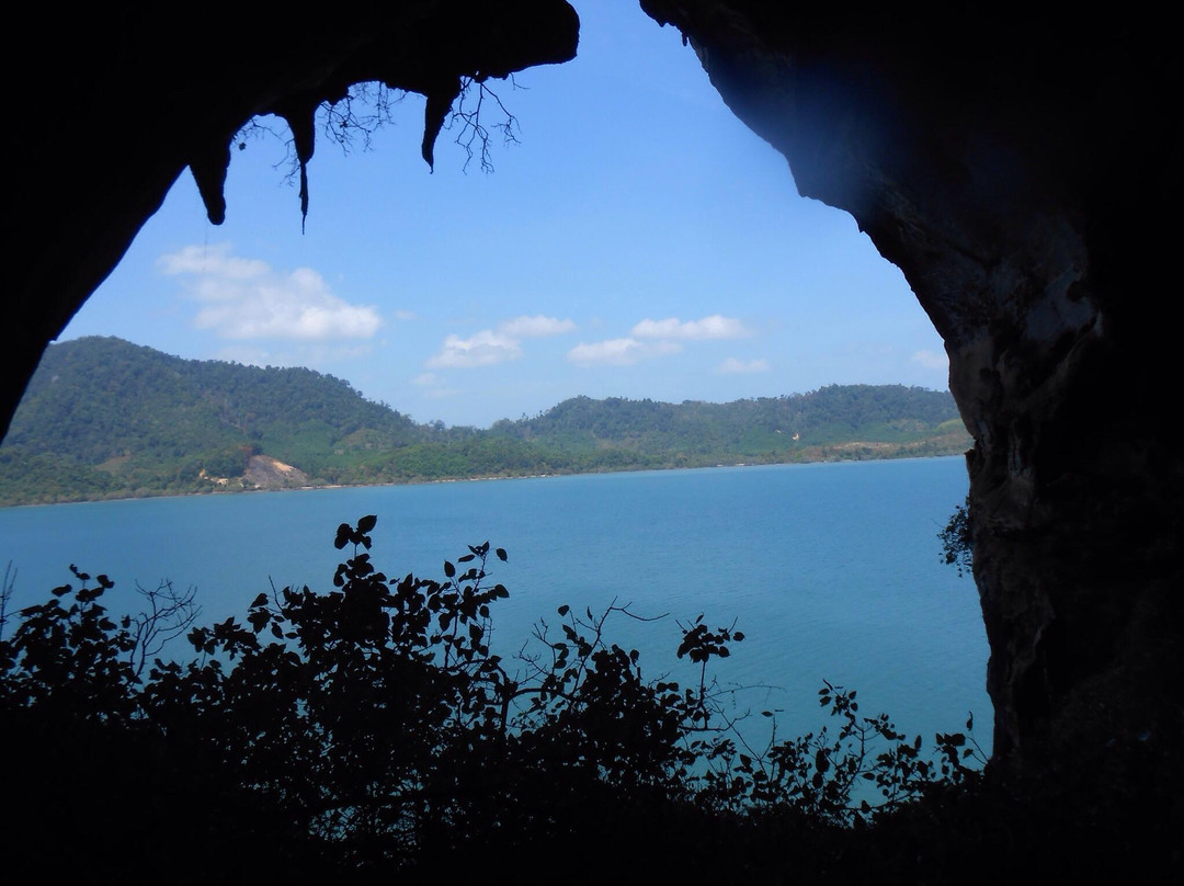 Koh Phee & Koh Talabeng - Day Trip by Talabeng Sea Kayaking-兰塔岛必去景点
