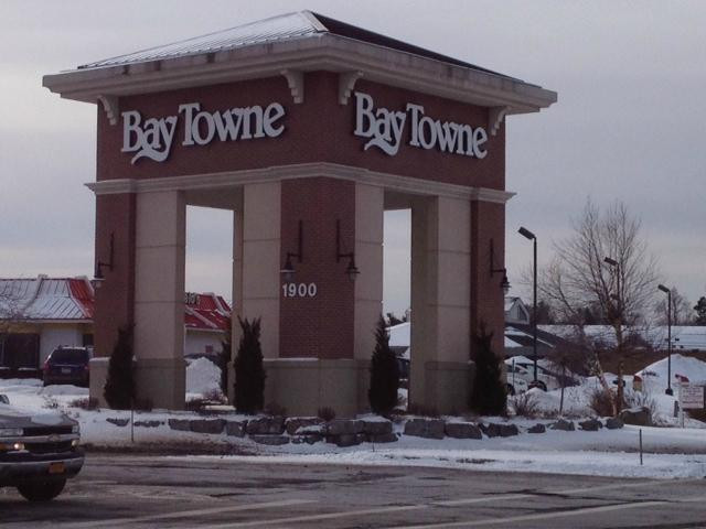 Bay Towne Plaza Shopping Center景点图片