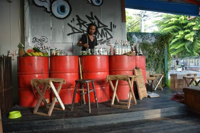 Redtanks Bar-北碧必去景点