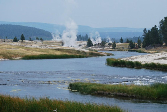 Yellowstone Alpen Guides-西黄石镇必去景点