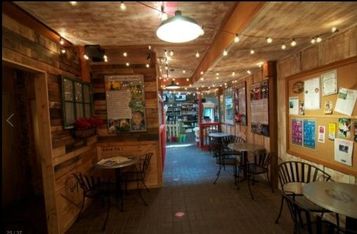 Camano Commons Marketplace景点图片