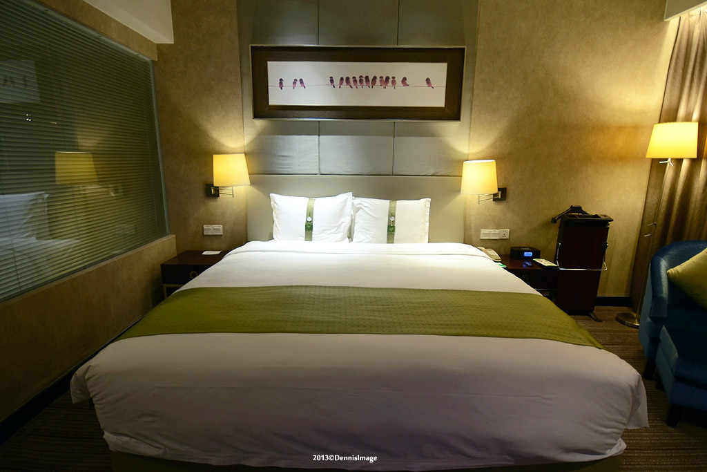 南京水游城假日酒店主图