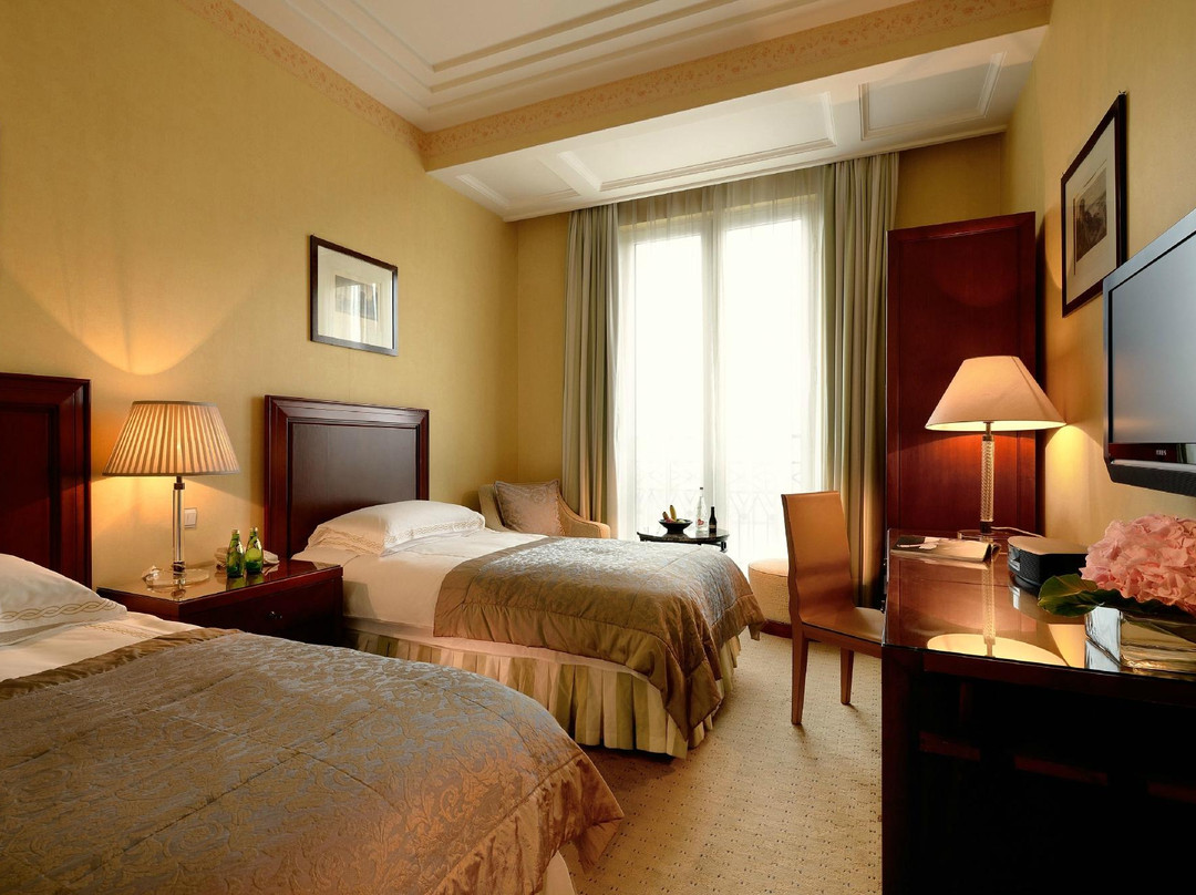 意杰·金棕榈酒店主图