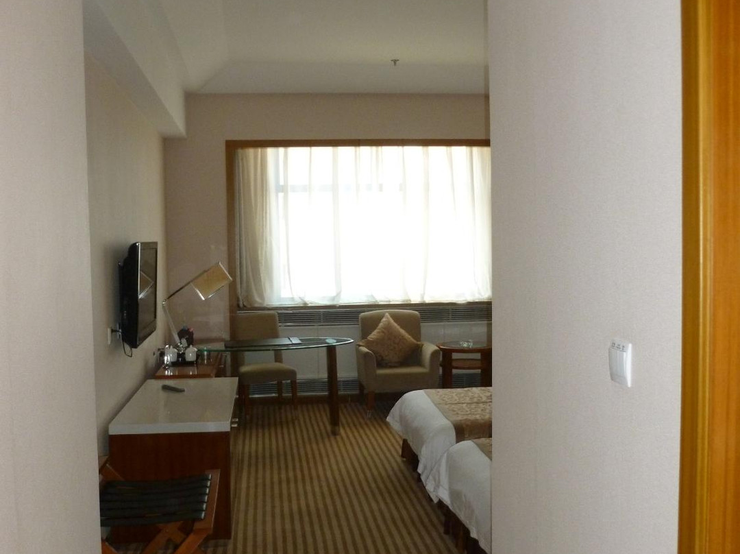 嘉峪关广场假日酒店主图