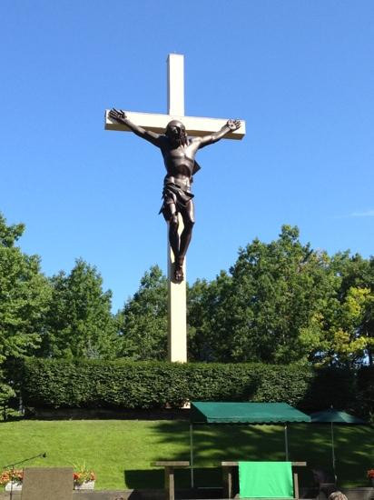 Cross In The Woods National Shrine景点图片