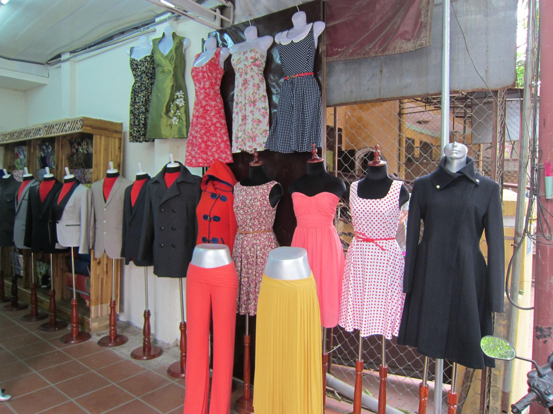 Ha Na Cloth Shop & Tailor-会安必去景点