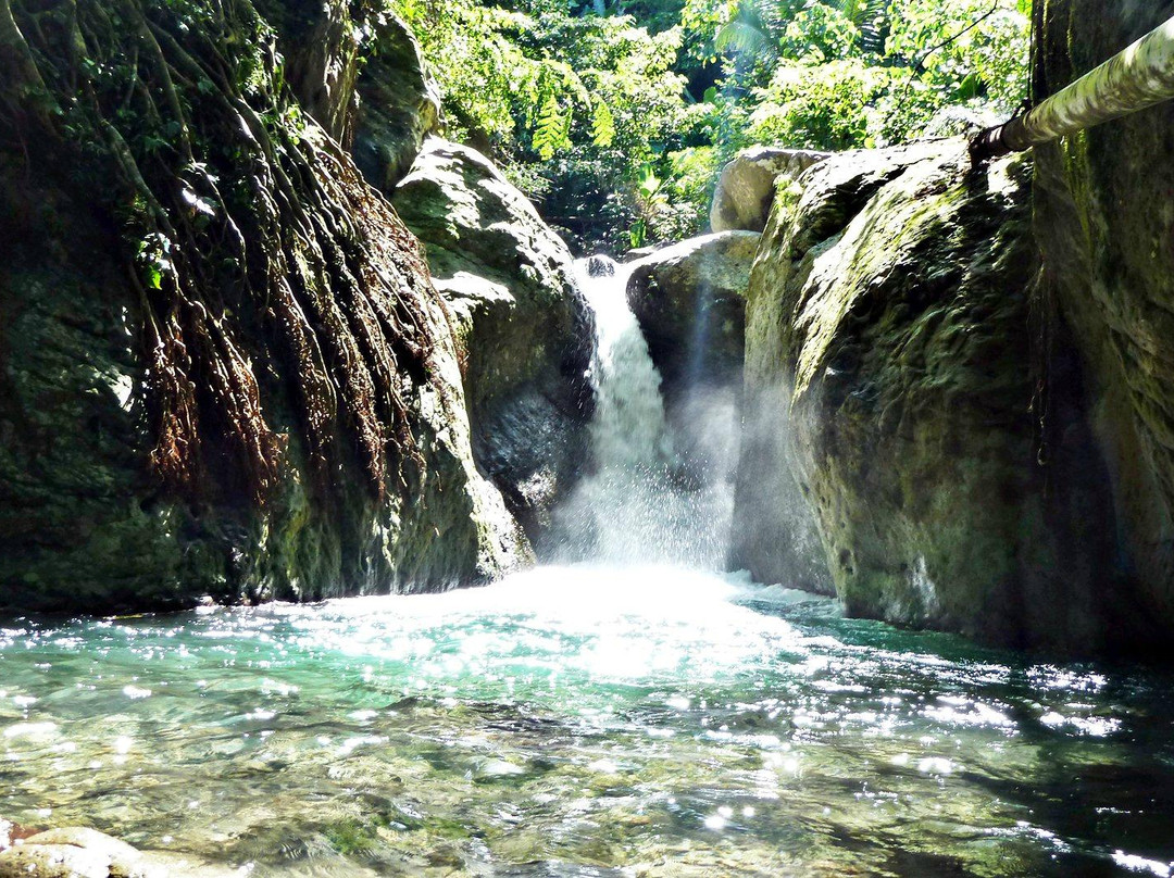 Busai Falls景点图片