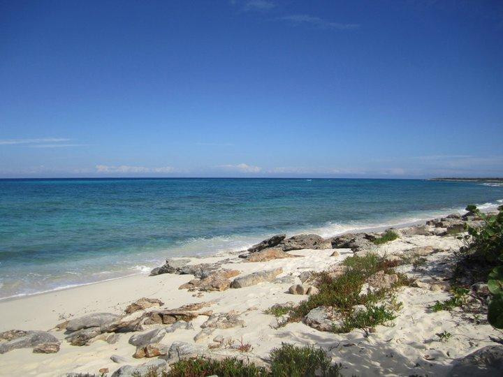 Northwest Point Beach-普罗维登西亚莱斯必去景点