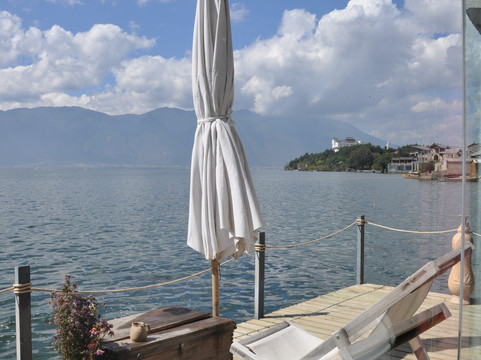 大理双廊风景区弓江岛海景客栈主图