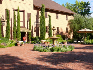 Trefethen Family Vineyards景点图片