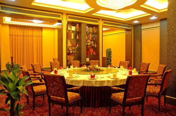 连州雅志酒店主图