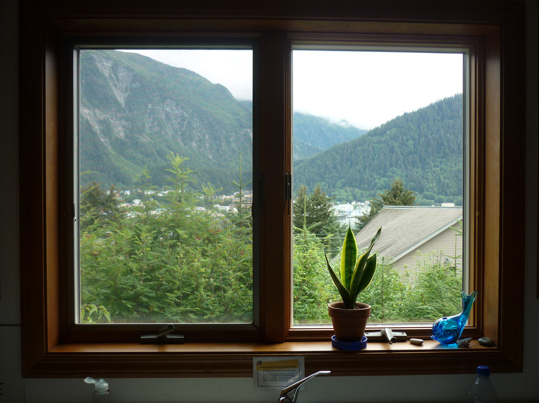 Gould's Alaskan View Bed and Breakfast主图