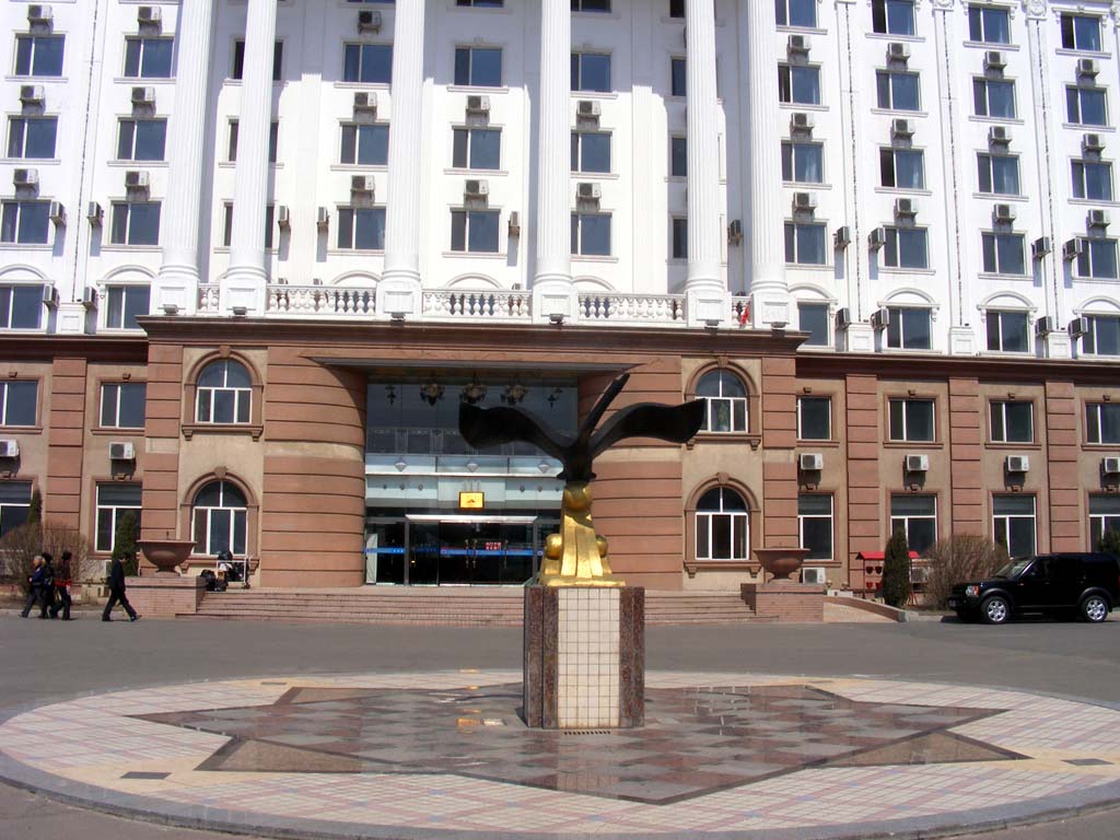 黑天鹅度假村-客卧