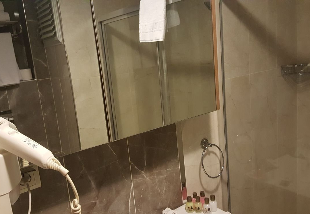 Hotel Business Han主图