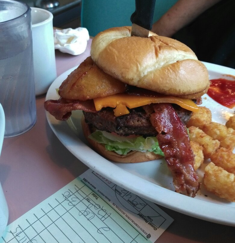 Centralia餐馆和美食-Main Street Grill