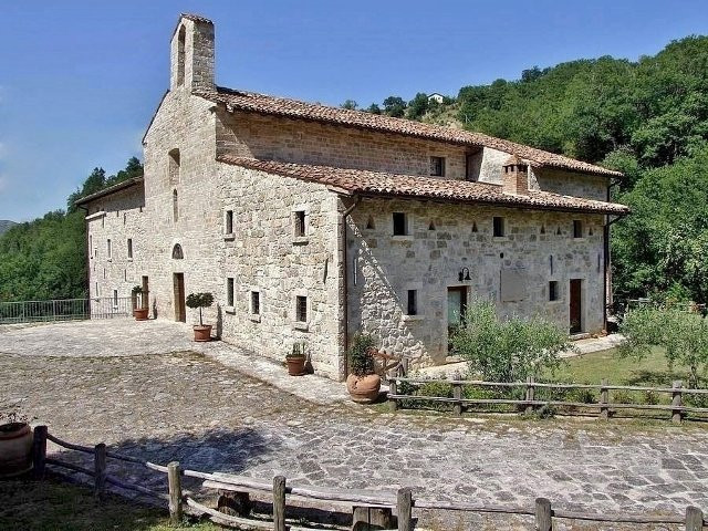 Abbazia di San Benedetto in Valledacqua景点图片