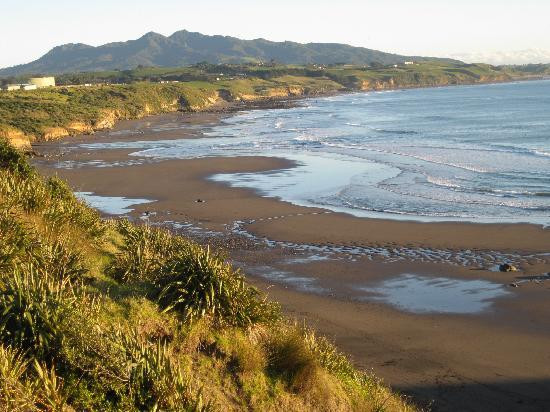 Back Beach-新普利默斯必去景点
