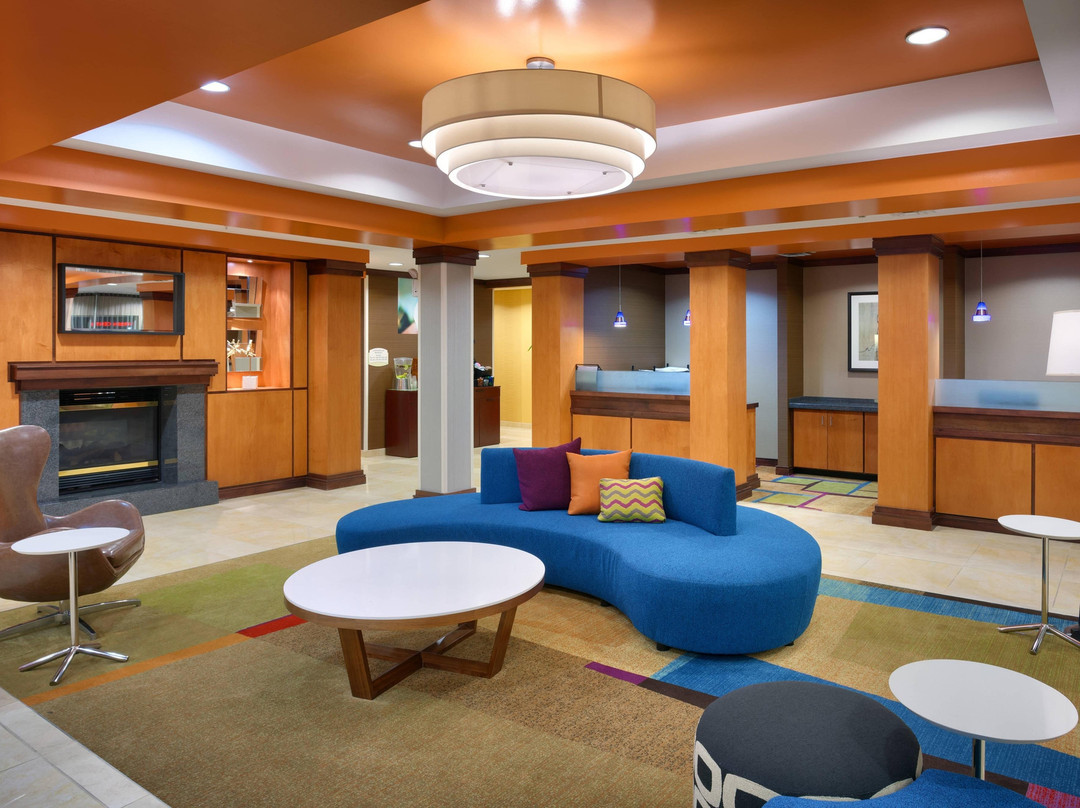 里奇菲尔德费尔菲尔德旅馆&套房酒店主图