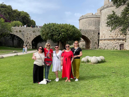 Afina Elliniadi Arkheolog, Gid po Gretsii-罗德城必去景点