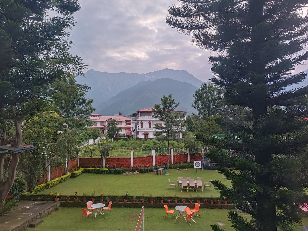 马欣德拉俱乐部 (达兰萨拉)主图