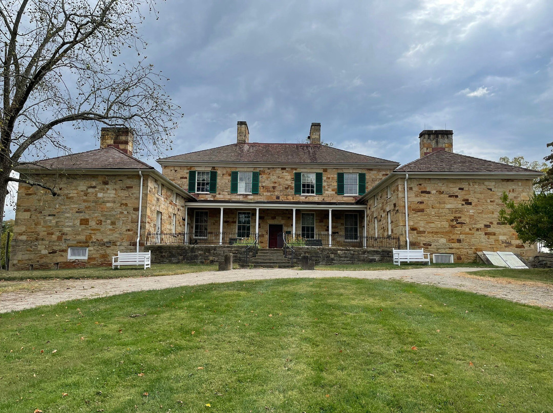 Adena Mansion and Gardens Historic Site景点图片