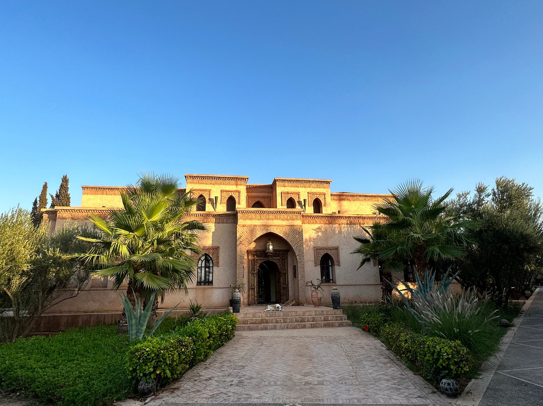 卡匝尔旅馆主图