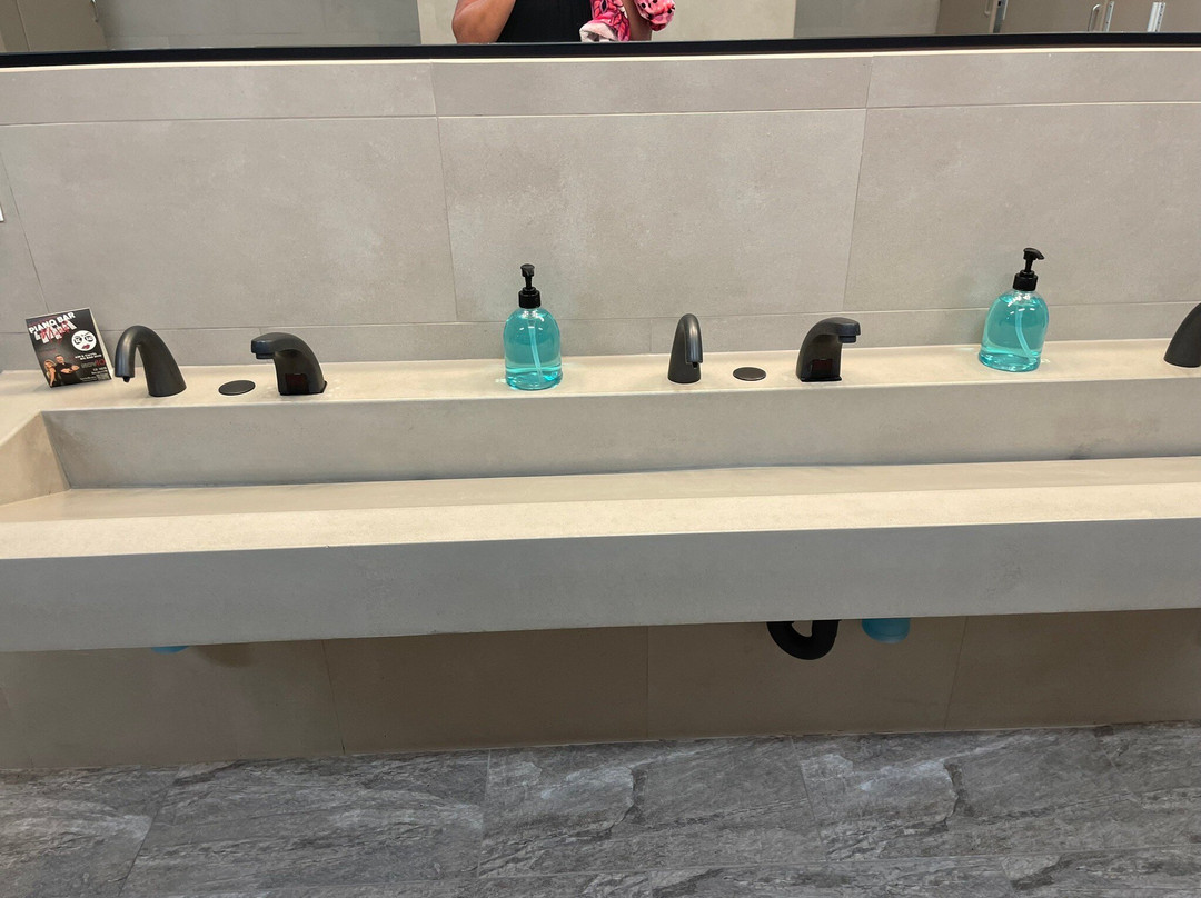 Black Prong Resort主图