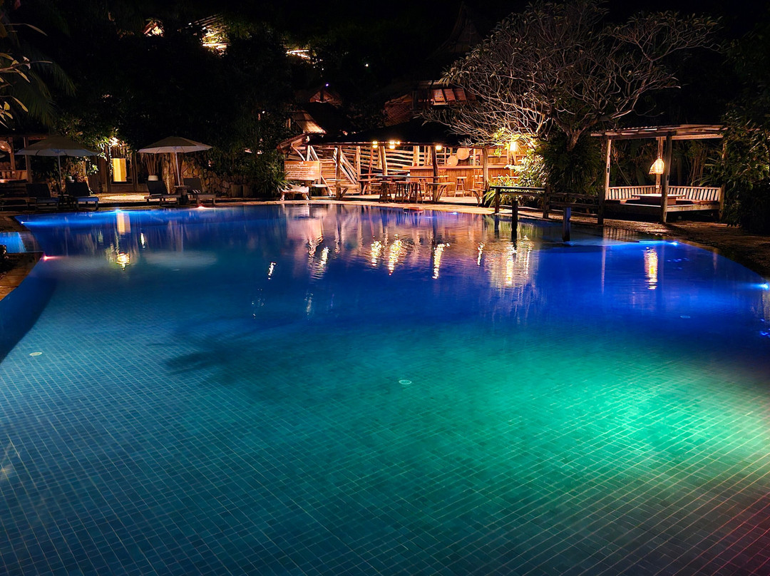 阳台自然度假村主图