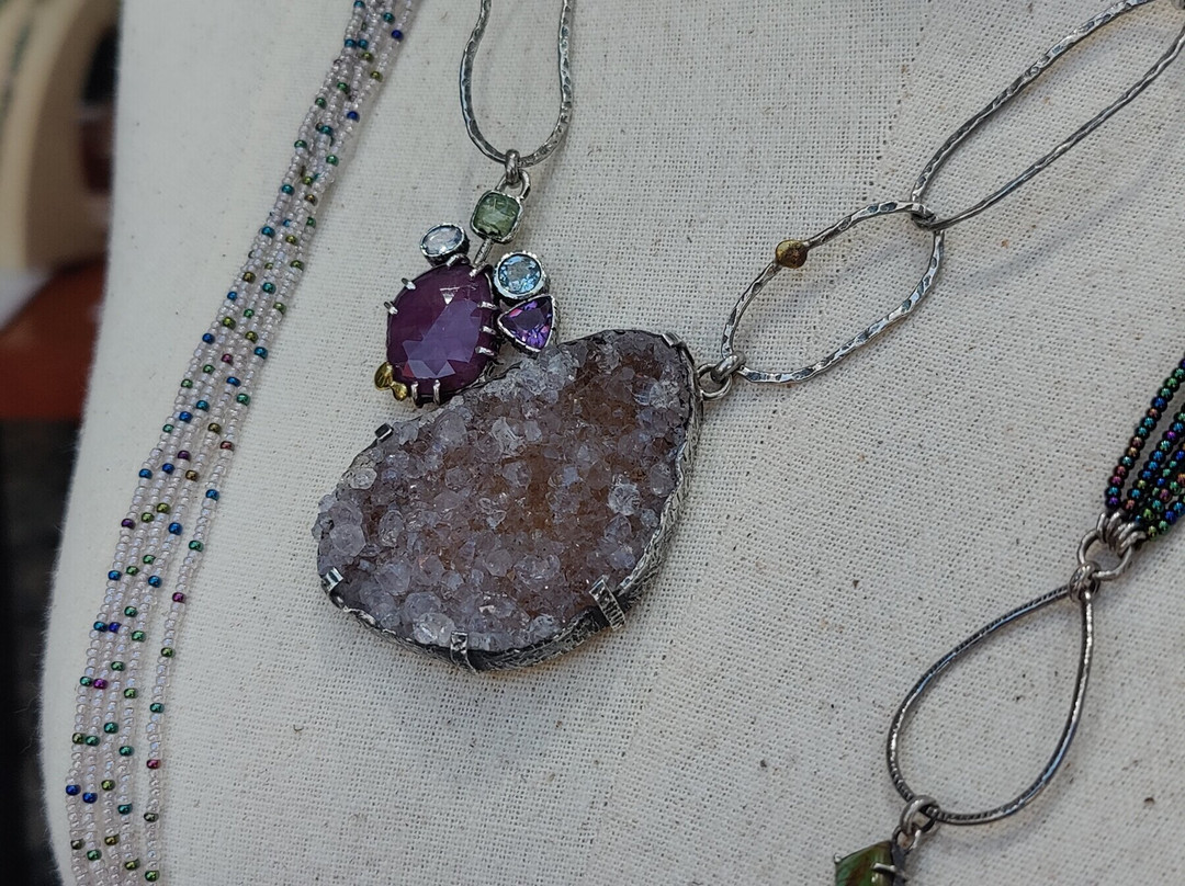 Metal Studio Jewelry Chaing Mai-Su Thep必去景点