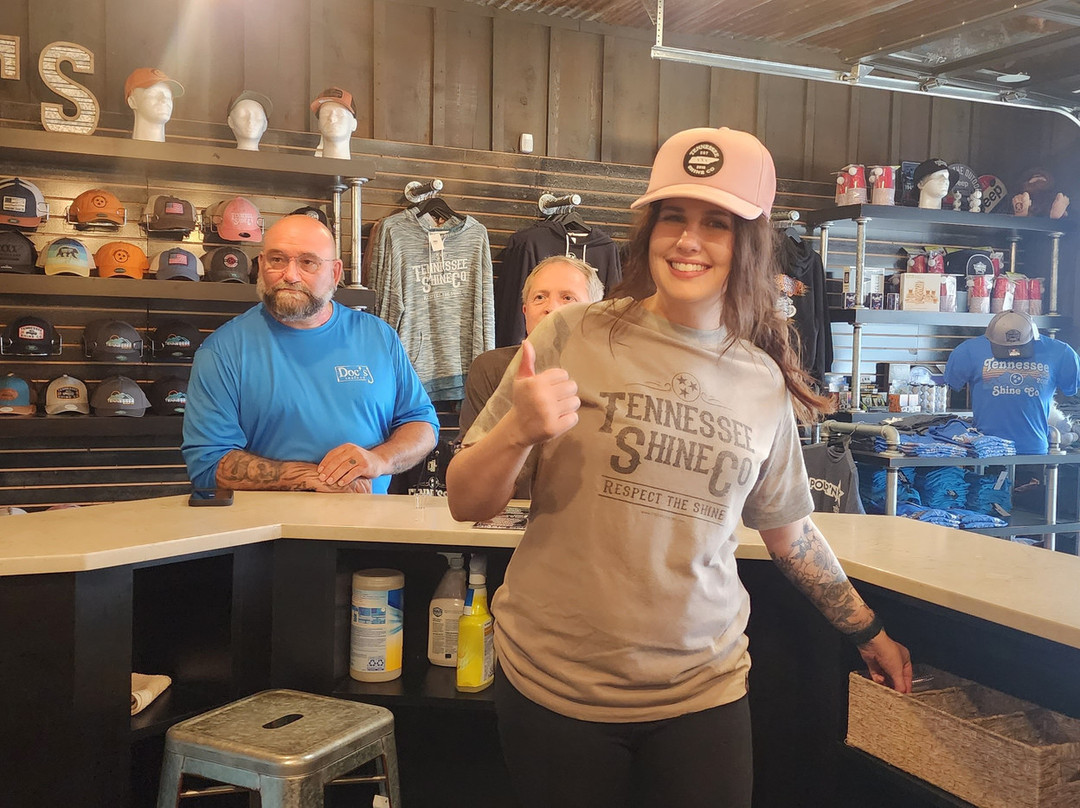 Tennessee Shine Company -sevierville-塞维尔维尔必去景点