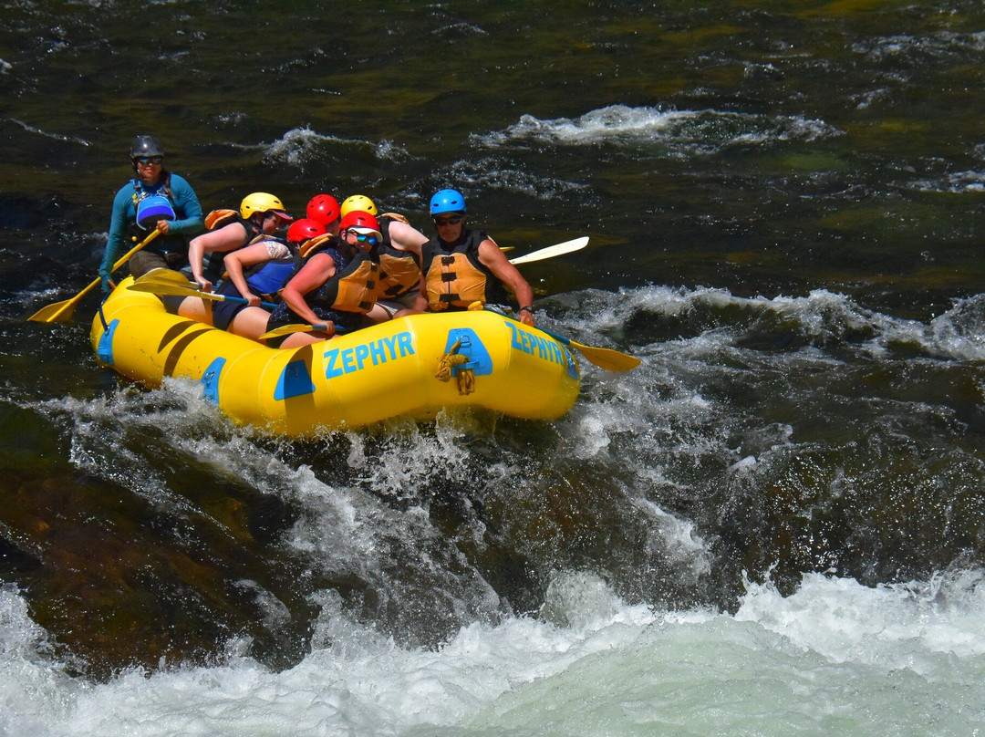 Zephyr Whitewater Rafting景点图片