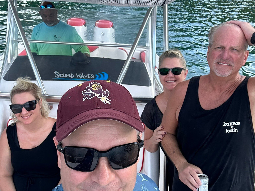 I & I Boat Charters-Road Town必去景点