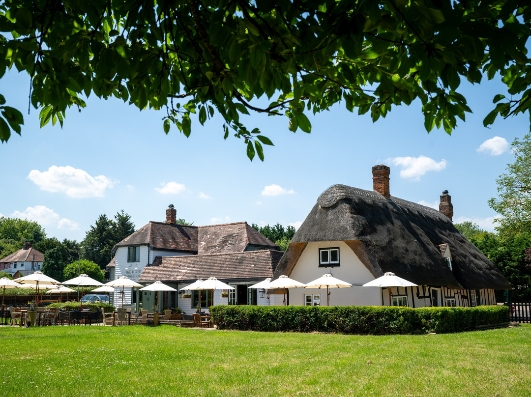 Three Horseshoes