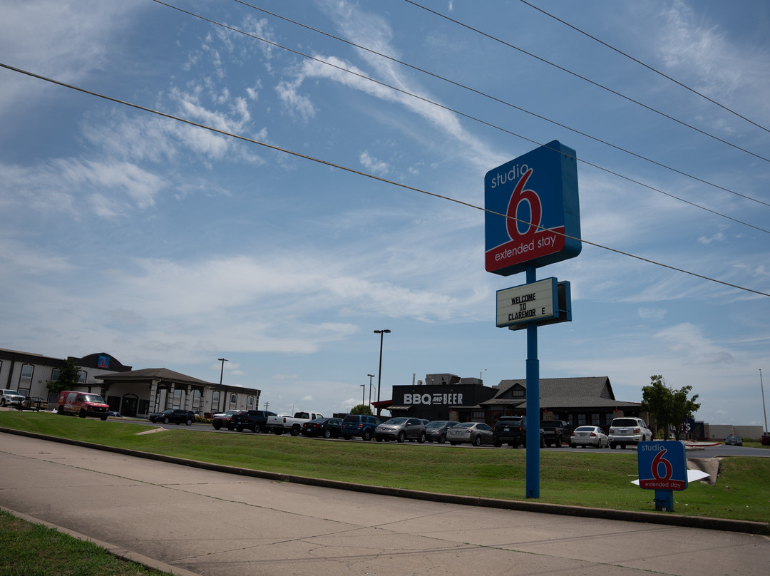 Studio 6 Claremore