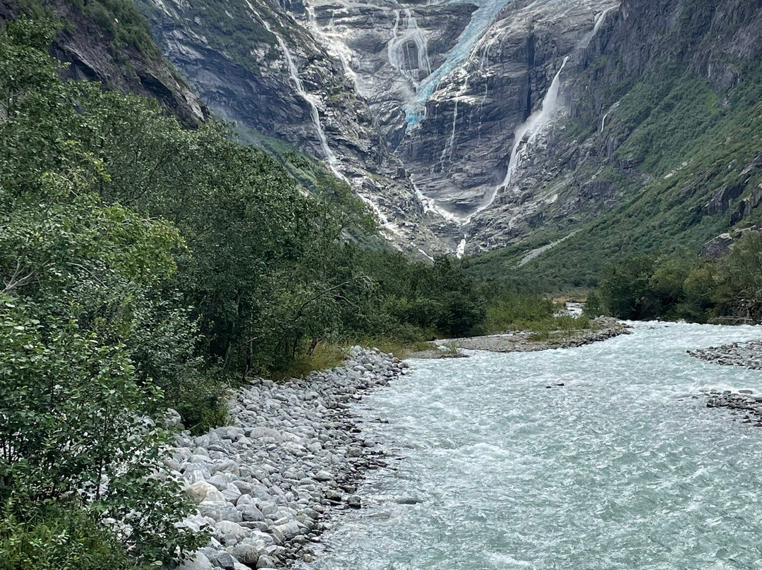 Kjenndalsbreen Glacier-罗恩必去景点