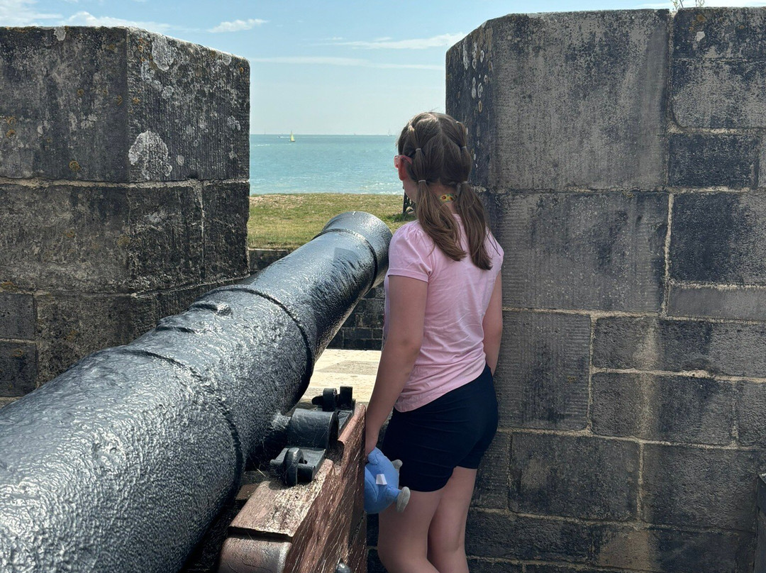 Calshot Castle景点图片