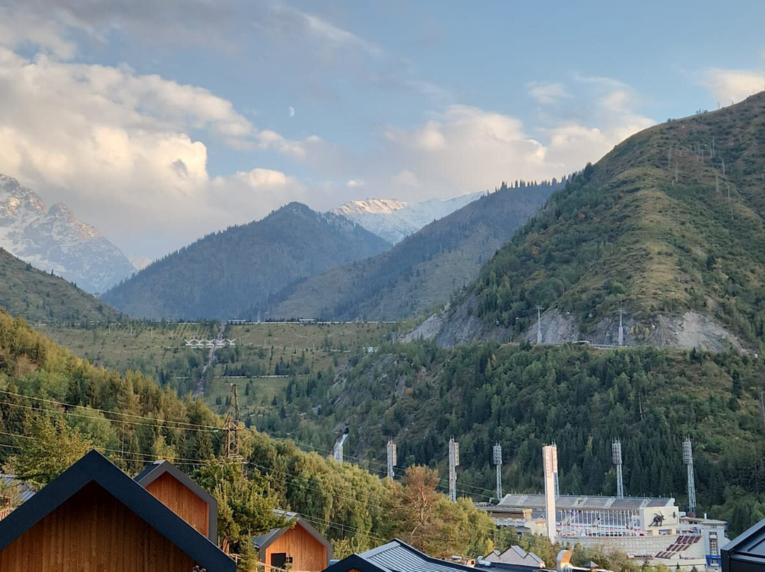 Qazaq Auyl Eco Hotel主图