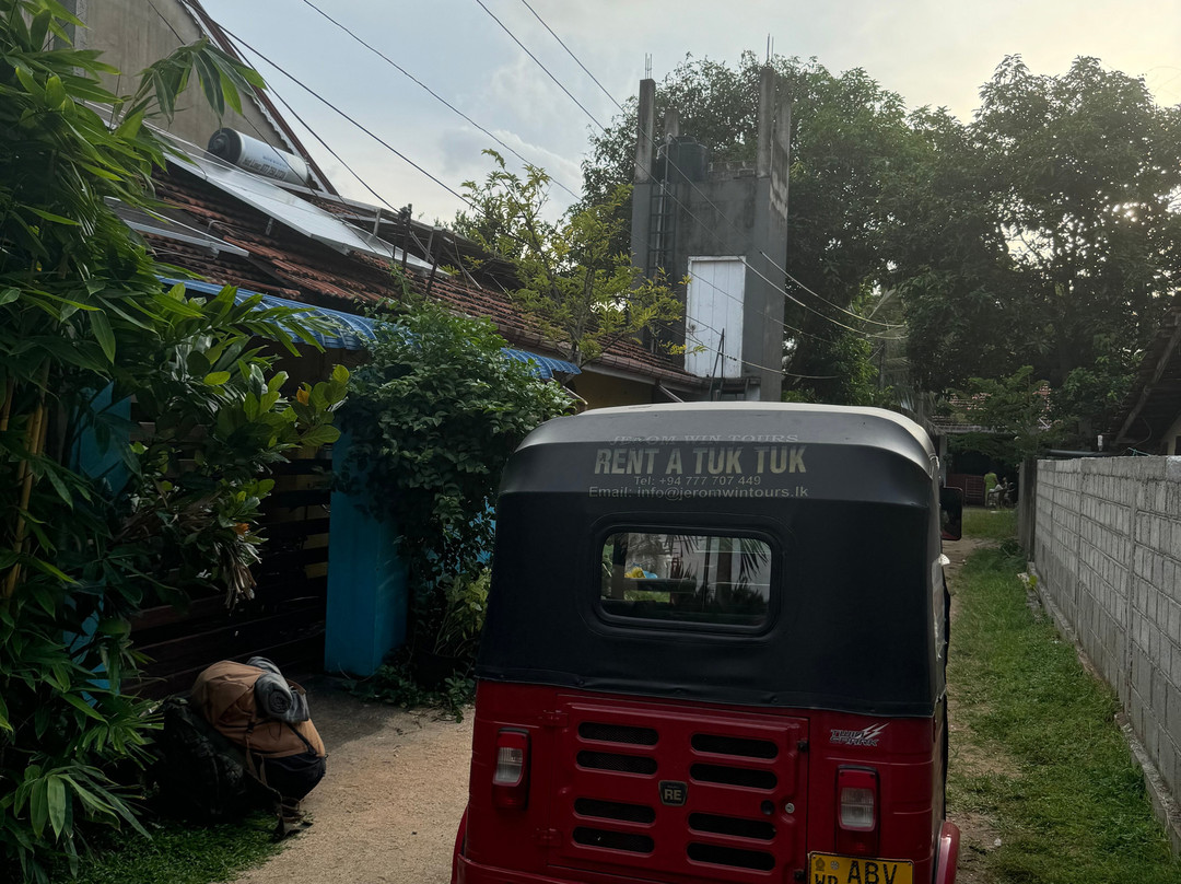 Dutch Lanka Tours Rent Tuk Tuk and Car景点图片