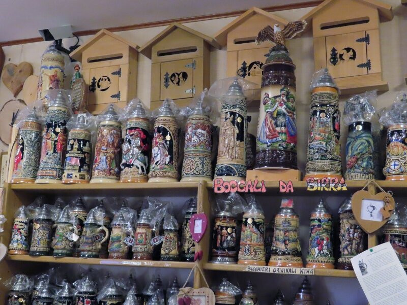 El Gnomo Souvenir-Alleghe必去景点
