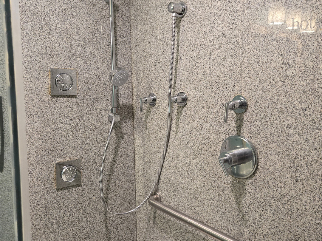 The Hotel SYNC主图