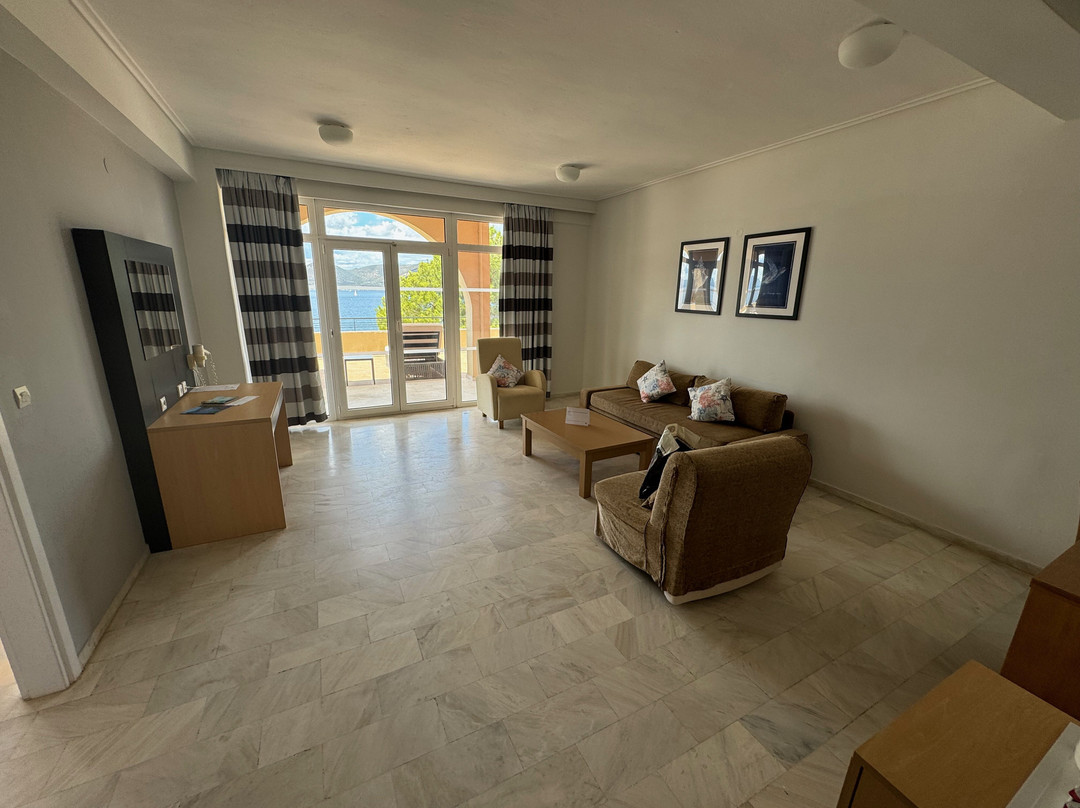 Neilson Vounaki Beachclub主图