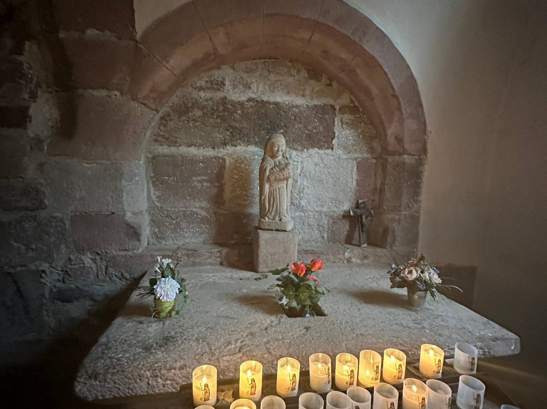 Eglise Saint Pierre de Bessuéjouls-Espalion必去景点