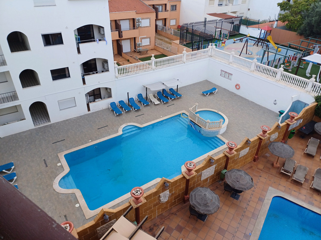 Choromar Apartments主图