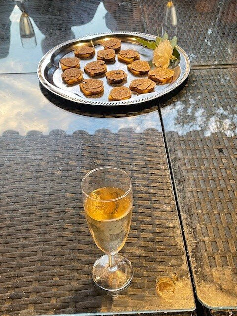 Truffle Hunting at Les Pastras景点图片
